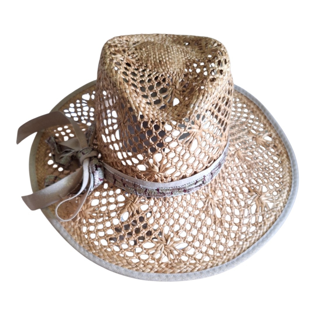 226004 rieten hoed €29,90